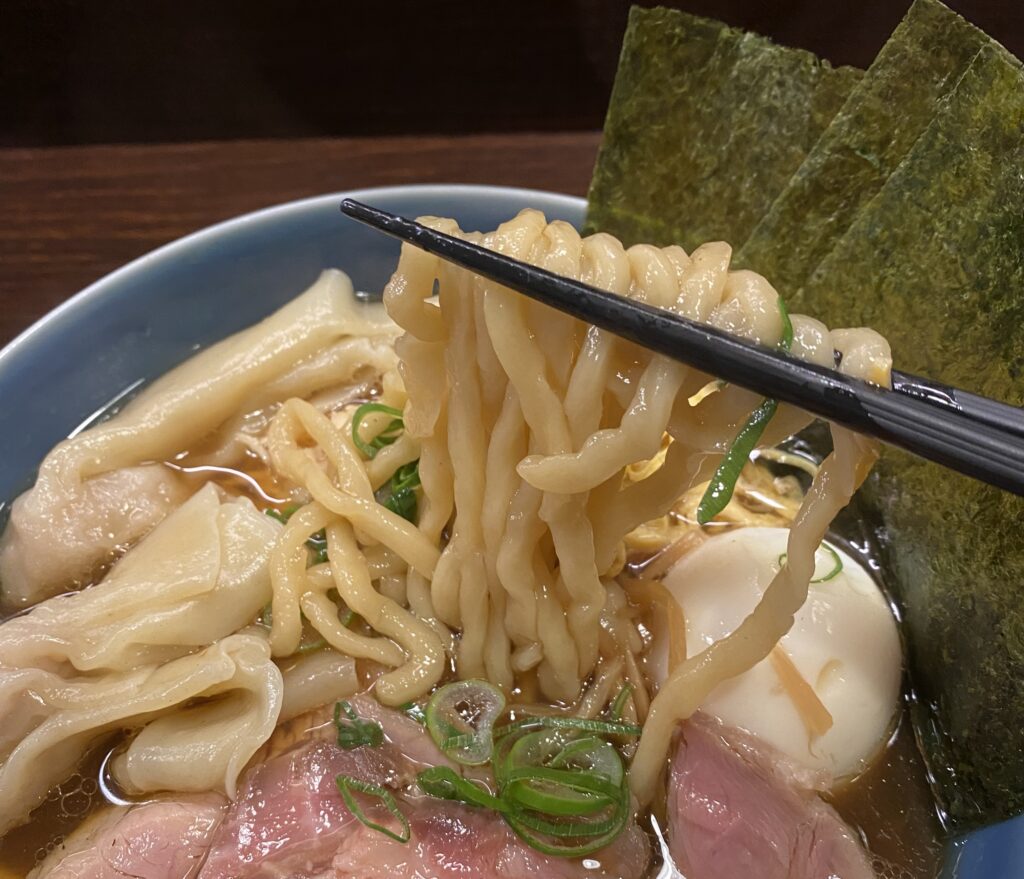 麺屋ルリカケス（木場）の手揉み麺