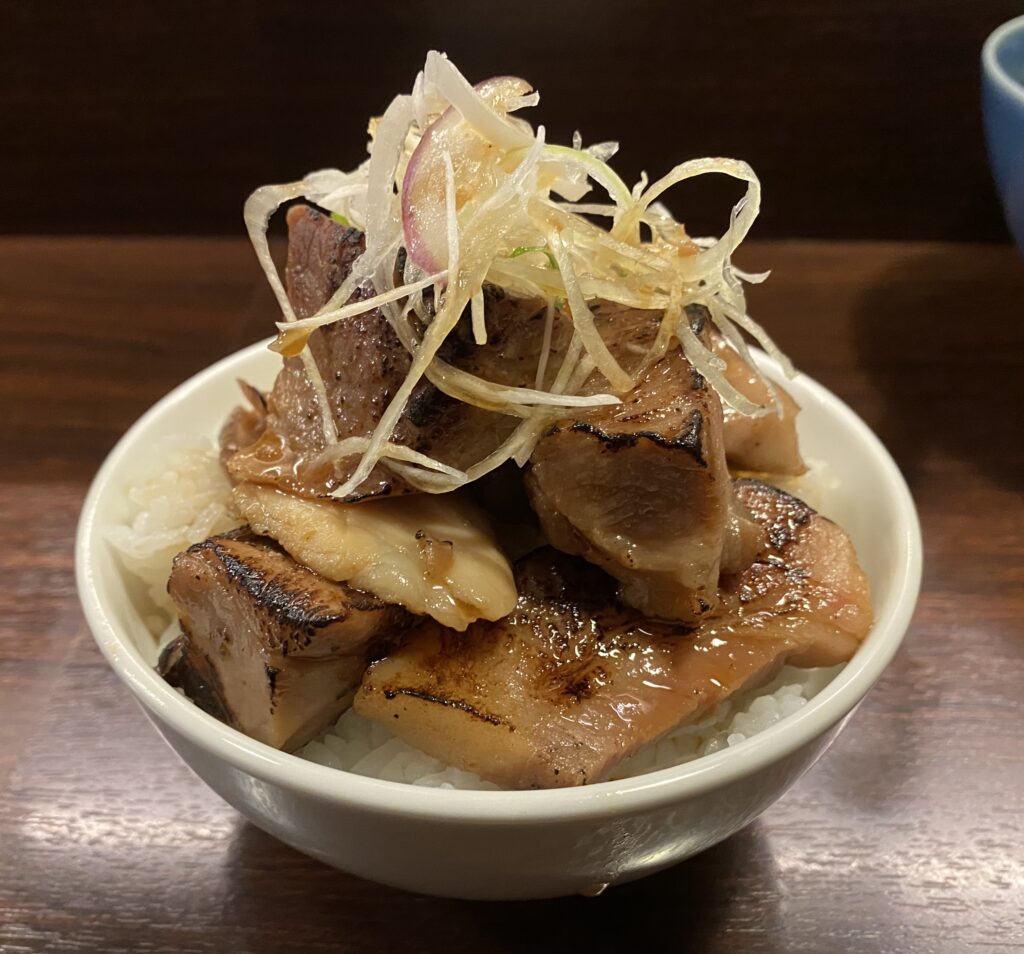 麺屋ルリカケス（木場）の肉飯