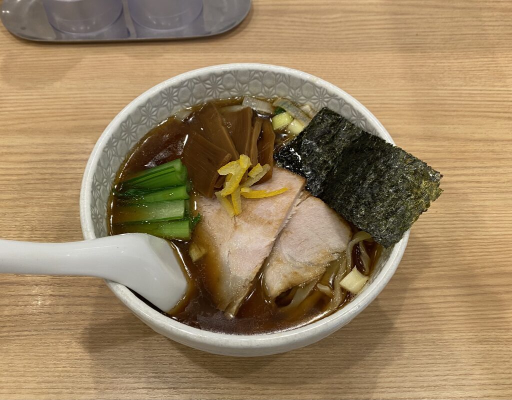 麺や麦ゑ紋の手揉みラーメン